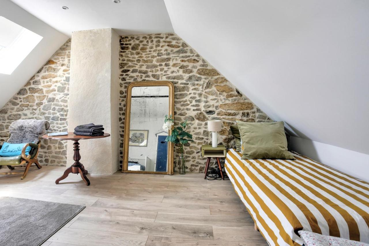 La Quinardais - Charmante Maison Avec Terrasse Saint-Samson-sur-Rance Kültér fotó